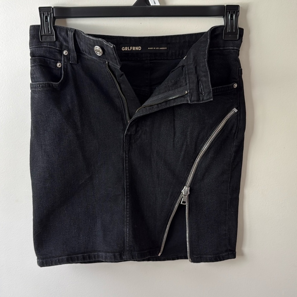 GRLFRIEND black denim zipper skirt